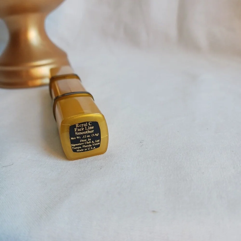 Signature Club A Royal C Dual Ended Eye Face Line Smoother